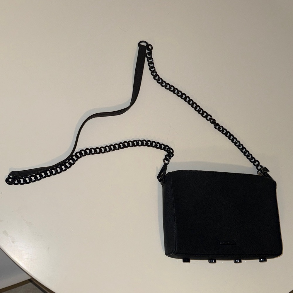 Black Rebecca Minkoff crossbody pocketbook